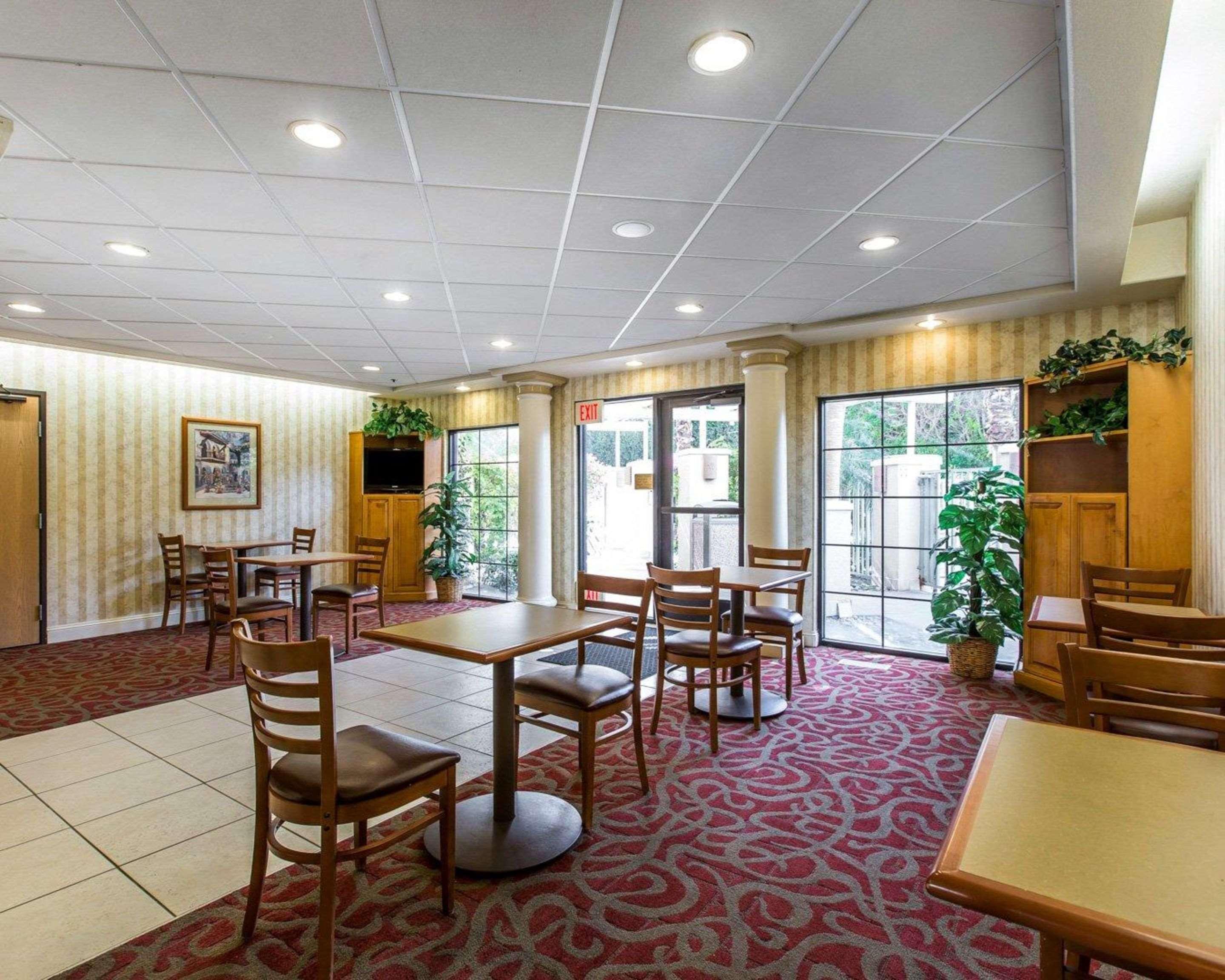 Comfort Suites Palm Desert I-10 Εξωτερικό φωτογραφία