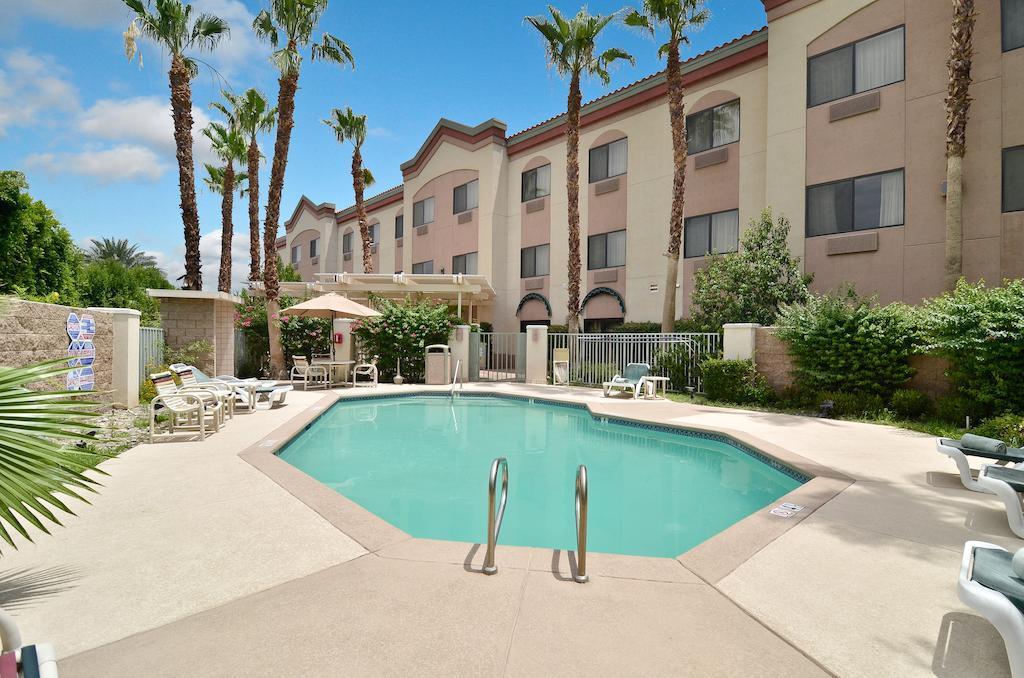 Comfort Suites Palm Desert I-10 Εξωτερικό φωτογραφία